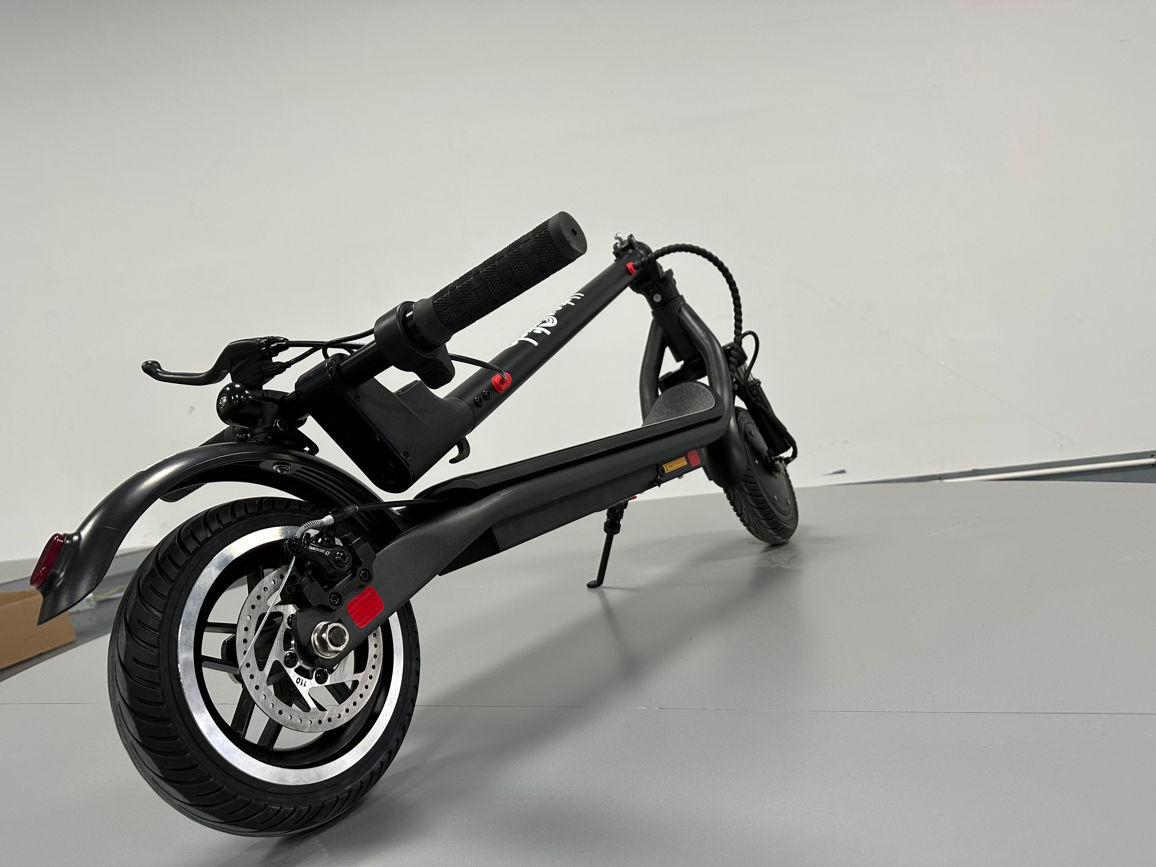 SGX6 Electric scooter - Commuter 350W brushless motor.